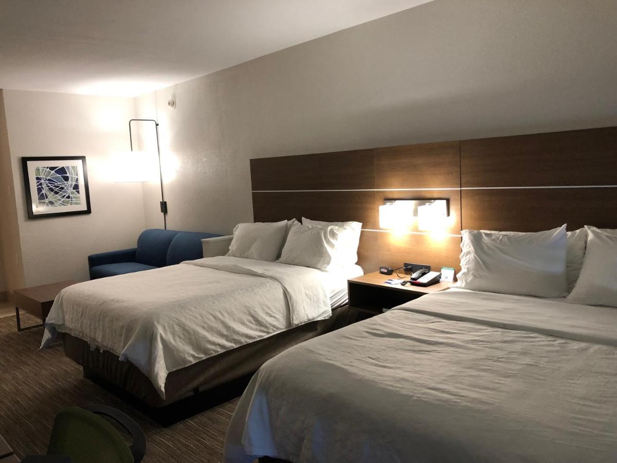  | Holiday Inn Express Hotel & Suites Franklin