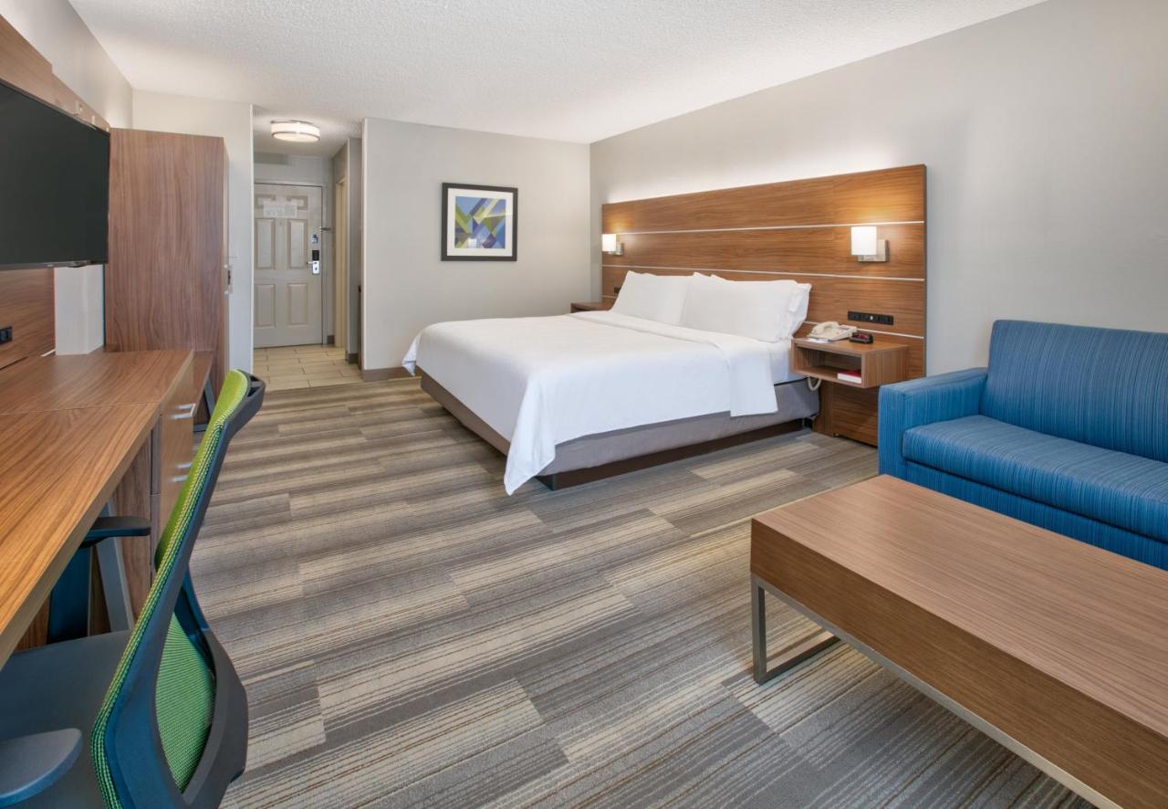 King Room - Non-Smoking at Holiday Inn Express Hope by IHG