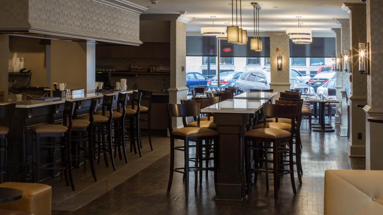  | Holiday Inn Downtown Rochester, an IHG Hotel