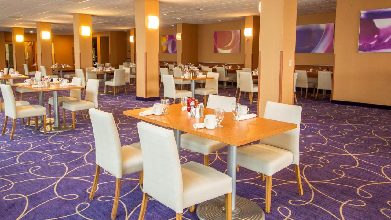  | Holiday Inn Downtown Rochester, an IHG Hotel