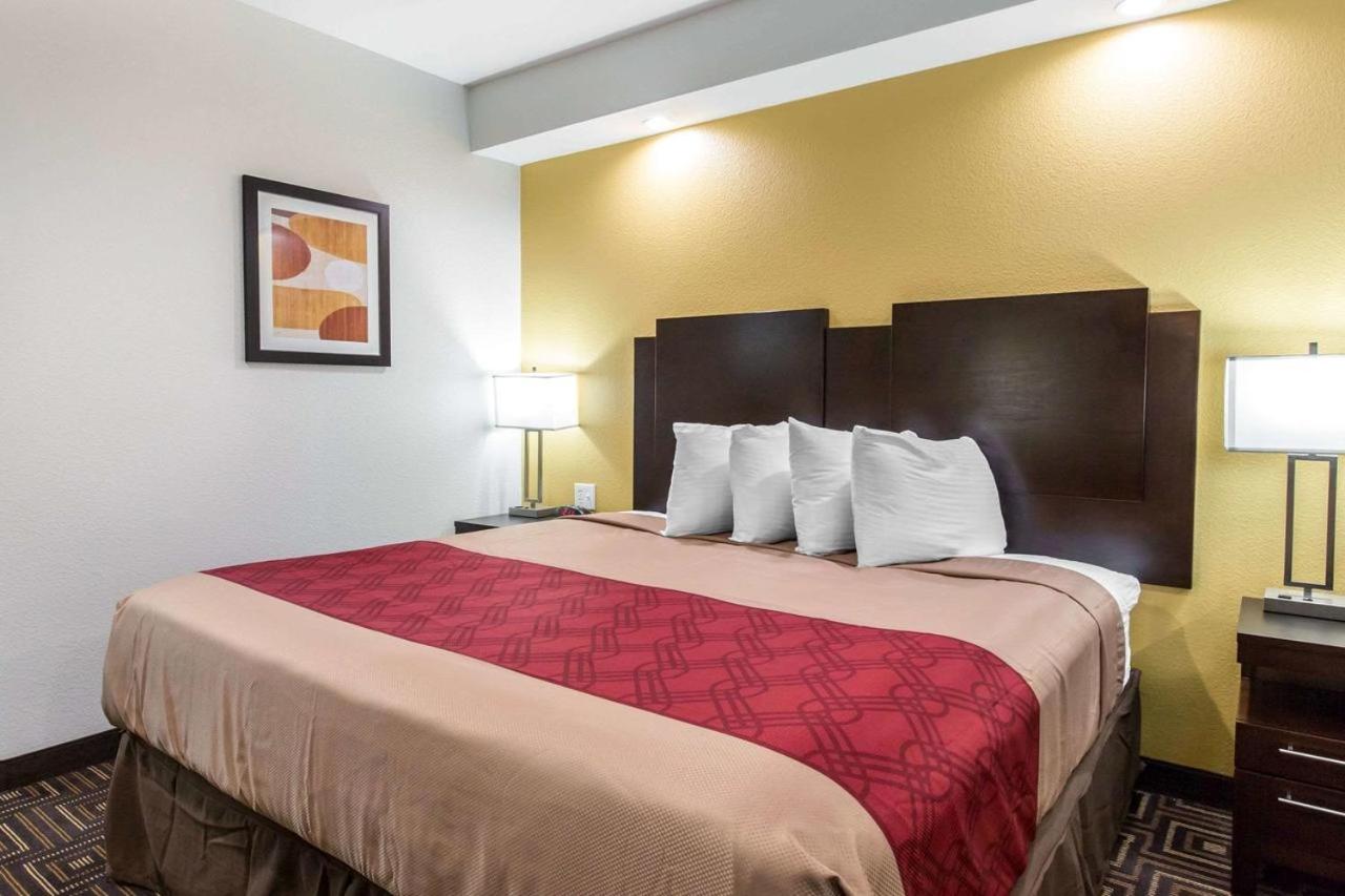  | Scottish Inns & Suites Spring - Houston North