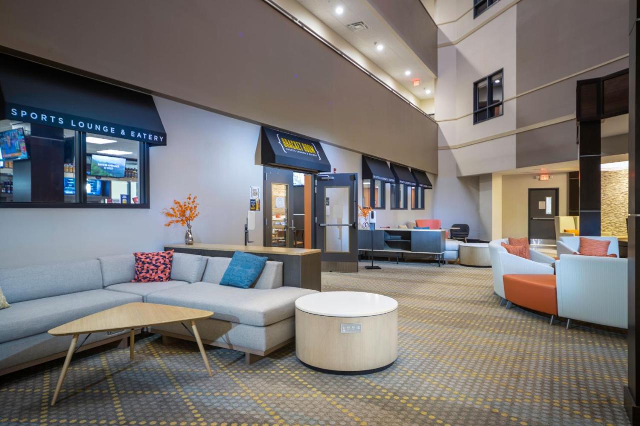  | Holiday Inn - St. Louis - Creve Coeur