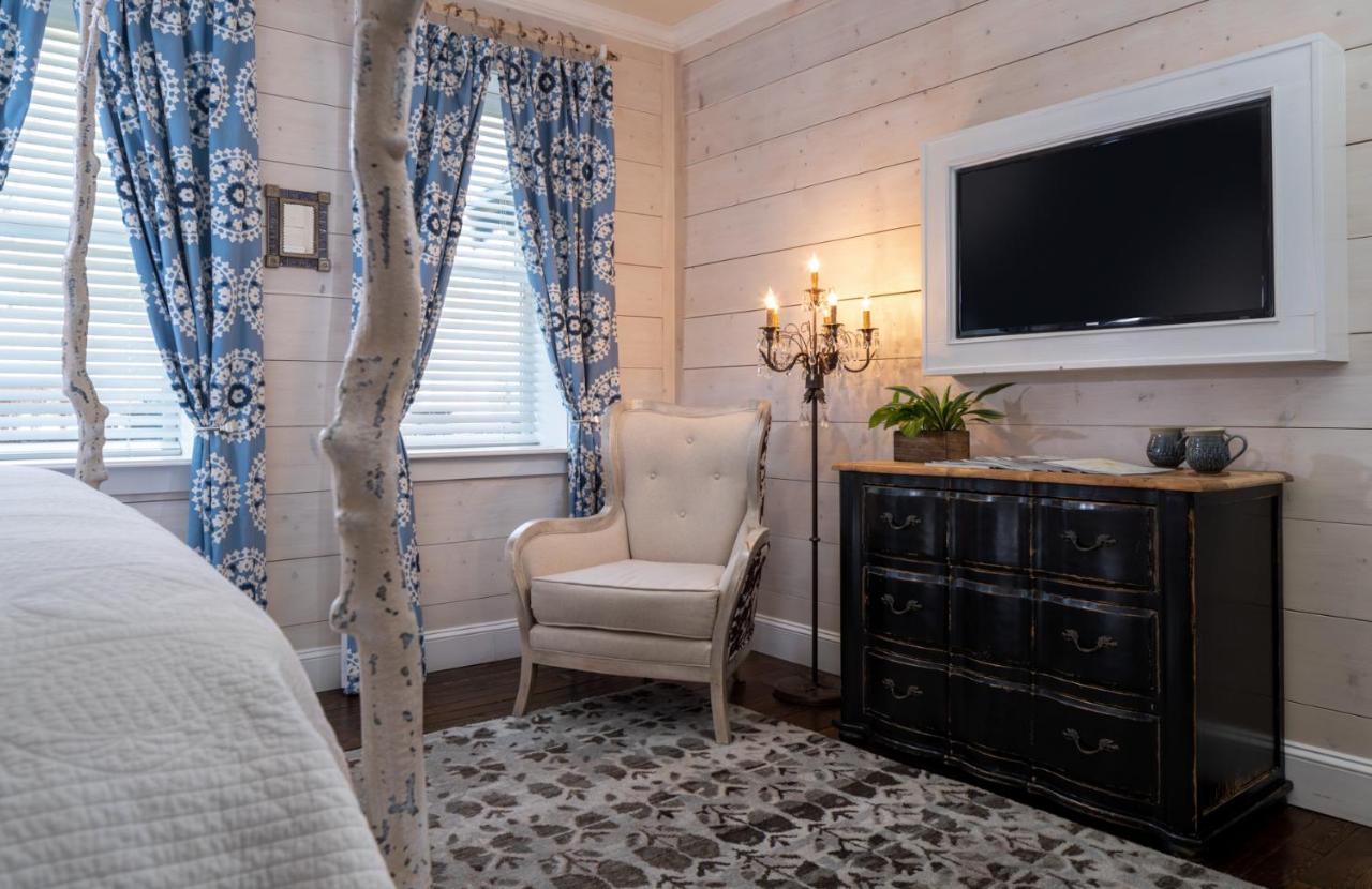 | The White Birch Inn
