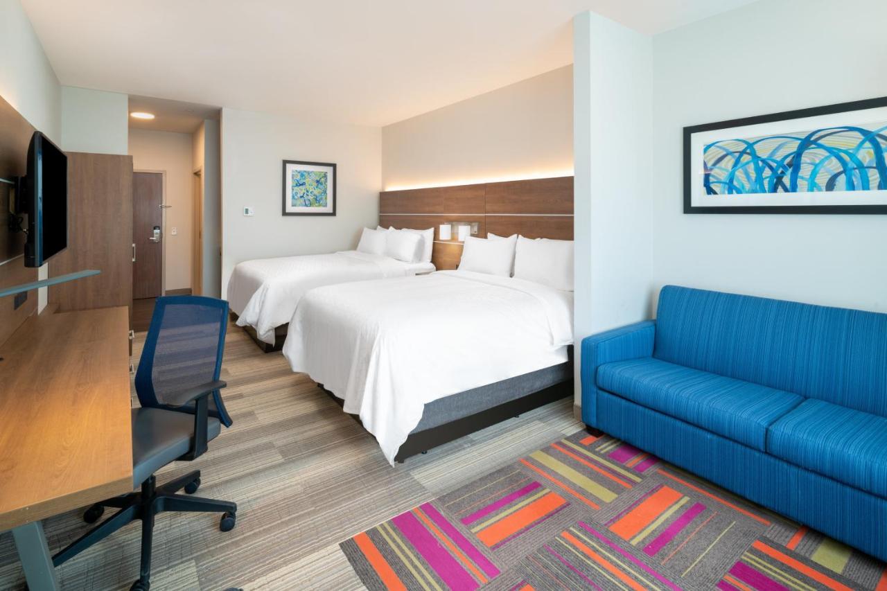 | Holiday Inn Express & Suites - St Peters, an IHG Hotel