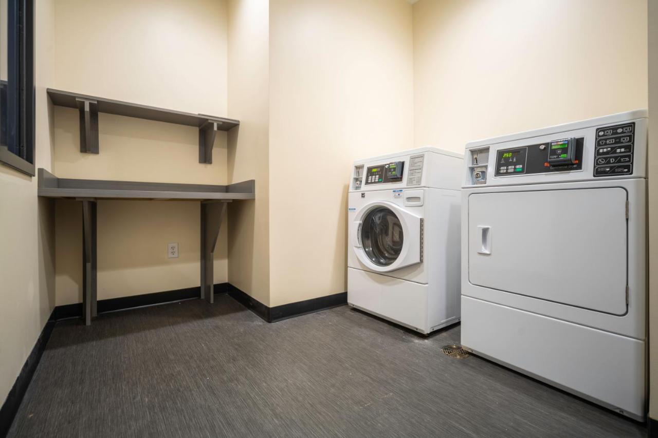 | Holiday Inn - St. Louis - Creve Coeur