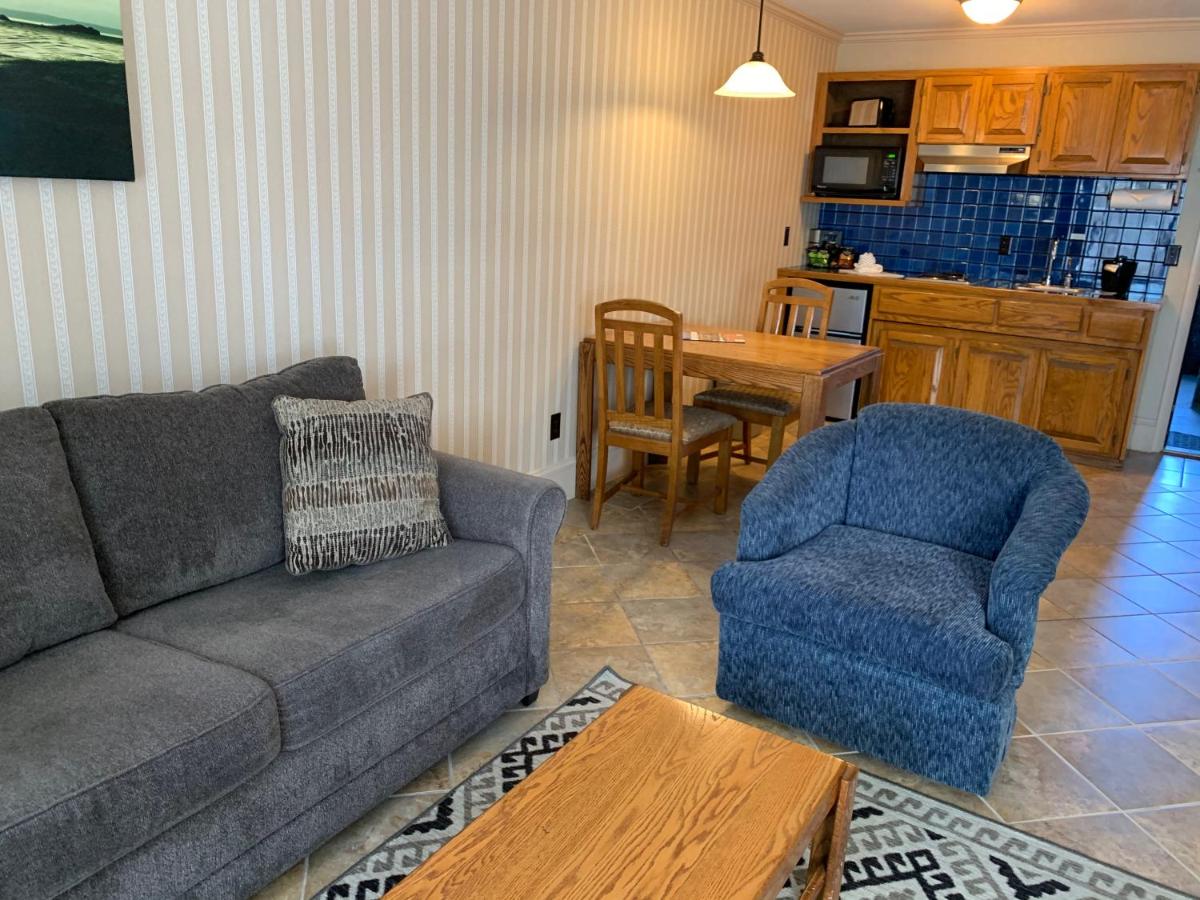 | Coachman Inn Oak Harbor