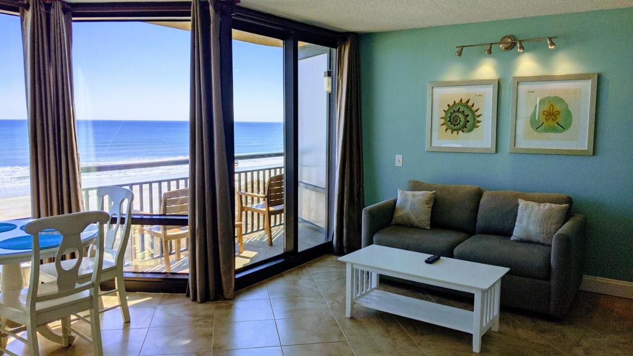 Deluxe King Room at Shell Island Resort - All Oceanfront Suites