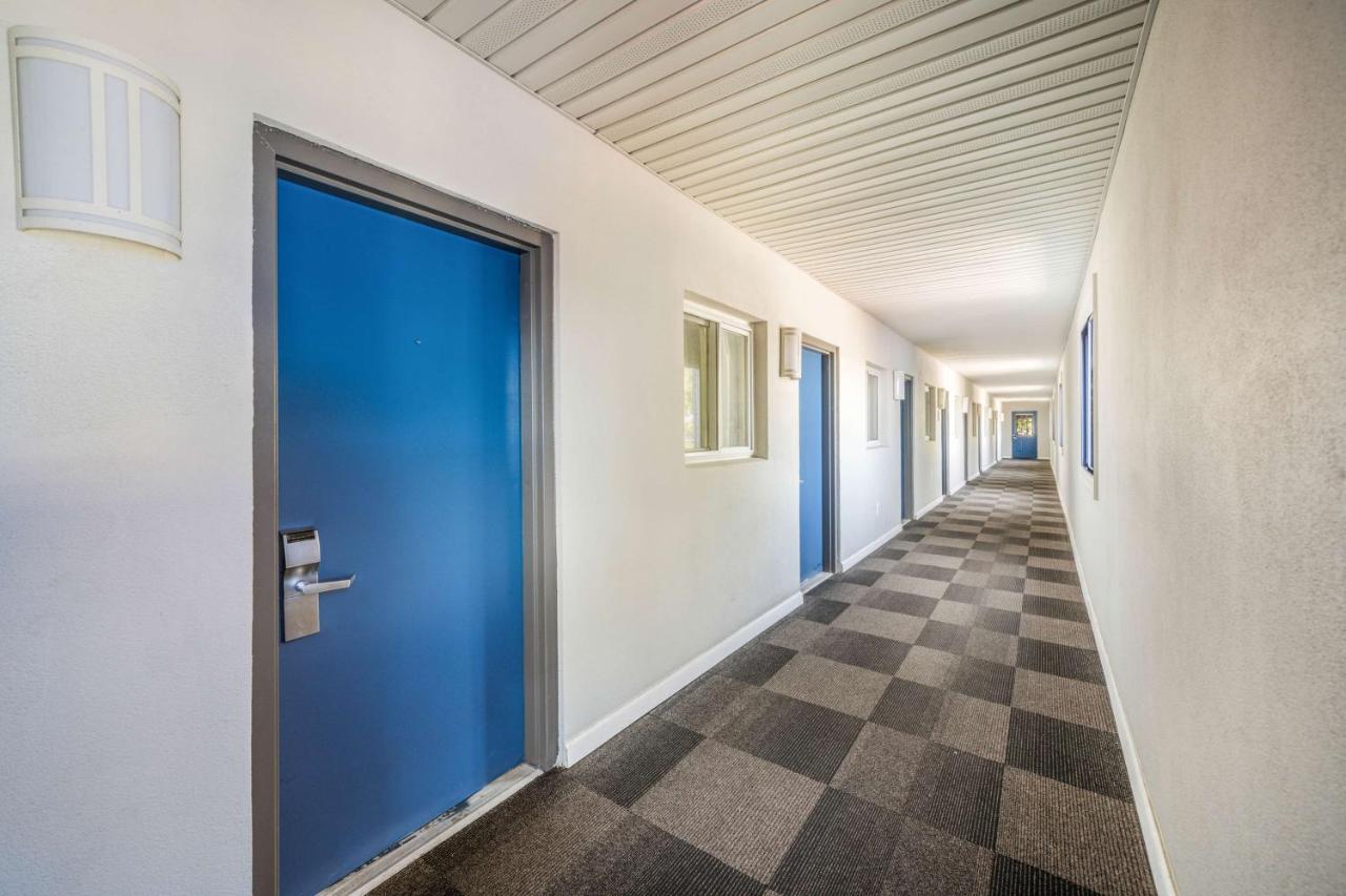 | Motel 6-Toms River, NJ