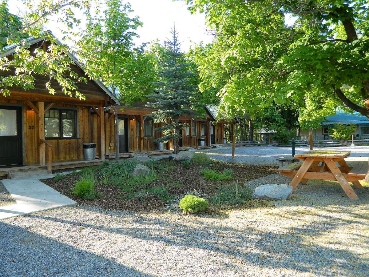 | River's Edge Resort