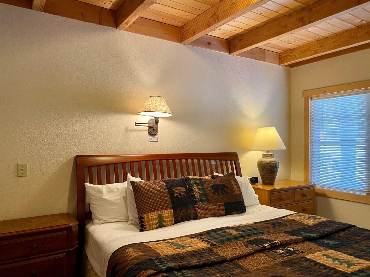 | River's Edge Resort