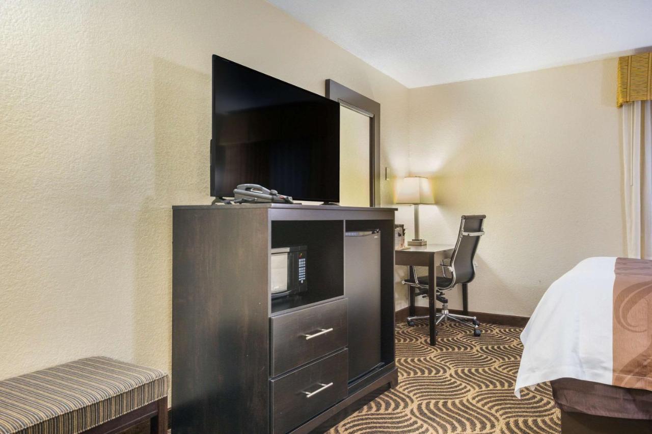 | Quality Inn & Suites Florence- Cincinnati South