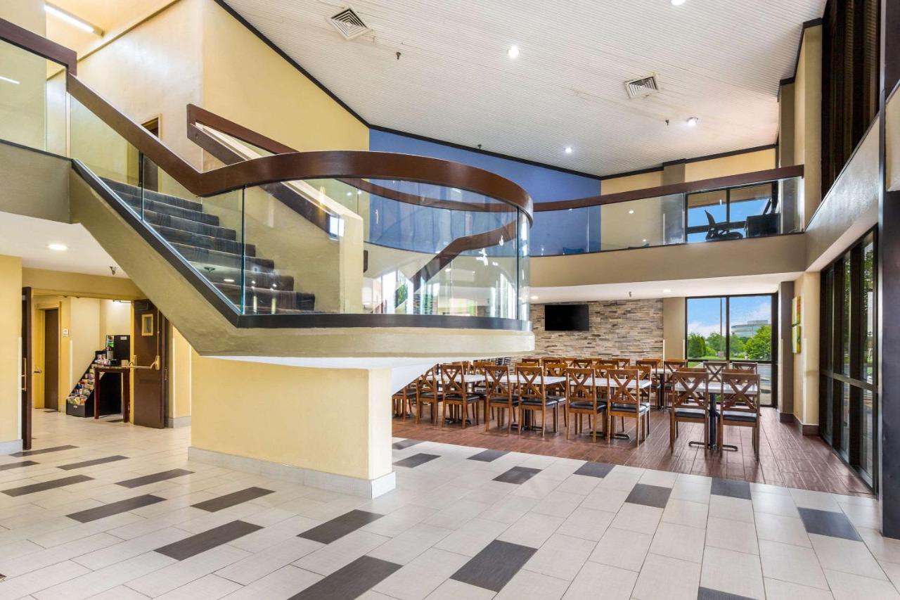 | Quality Inn & Suites Florence- Cincinnati South