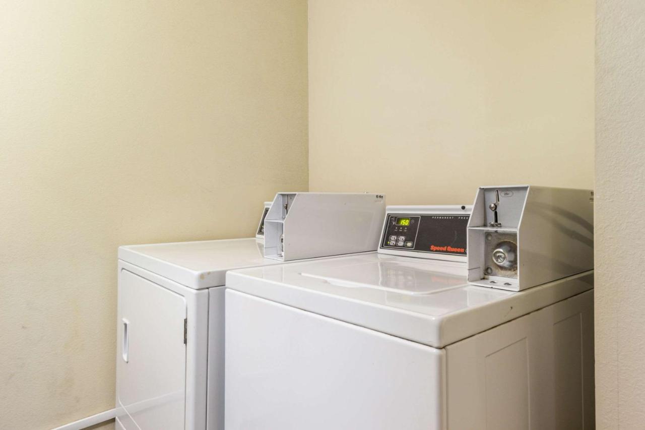 | Quality Inn & Suites Florence- Cincinnati South
