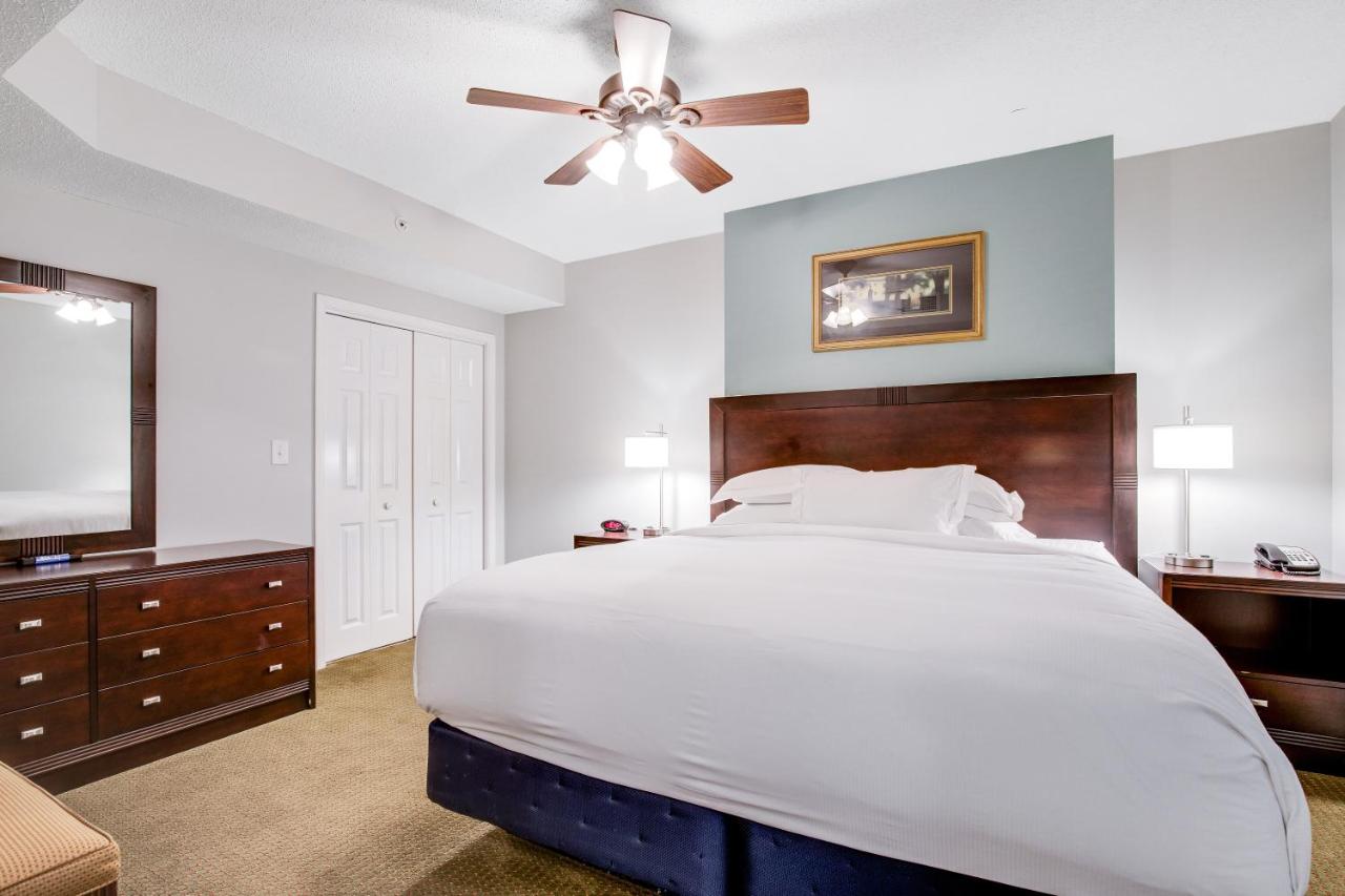 One-Bedroom Suite with Partial Sea View at Anderson Ocean Club and Spa by Oceana Resorts