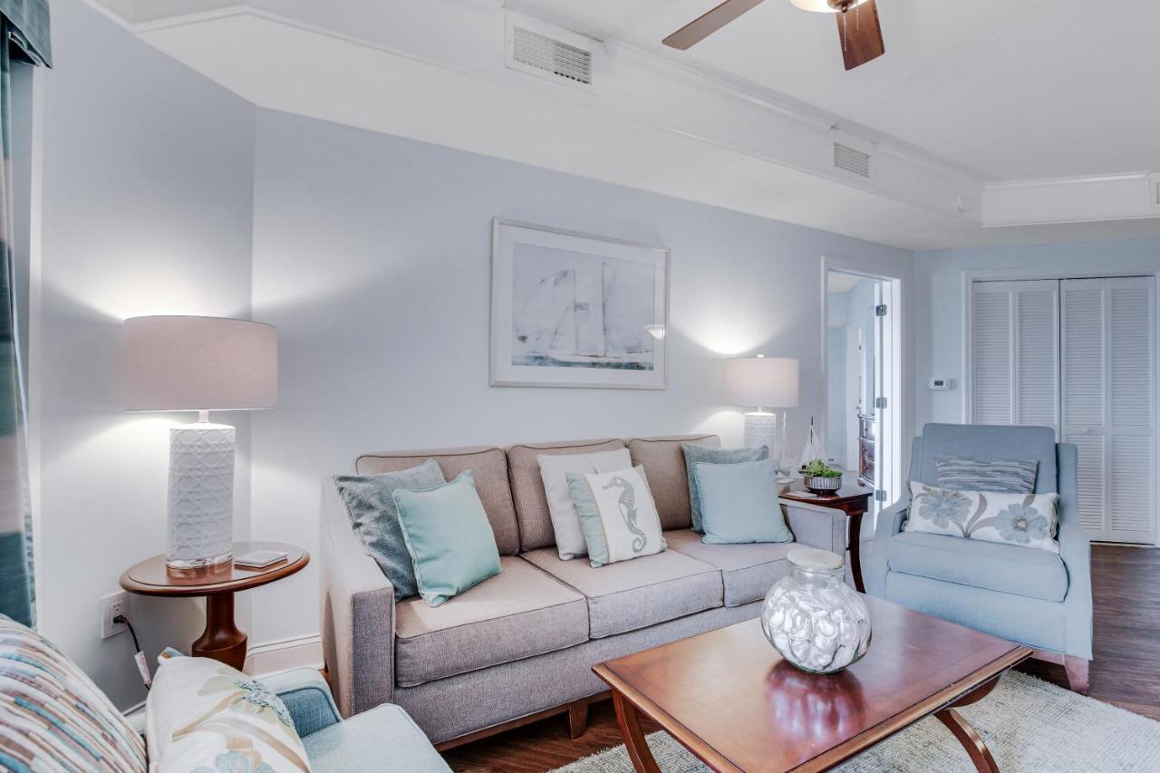 Two-Bedroom Suite Partial Sea View at Anderson Ocean Club and Spa by Oceana Resorts