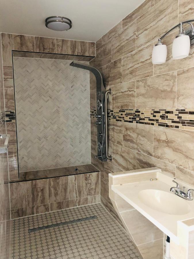 King Room - Disability Access at Coastal Sands Inn
