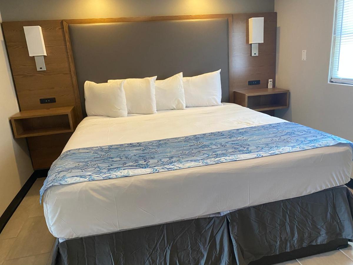 King Room - Disability Access at Coastal Sands Inn