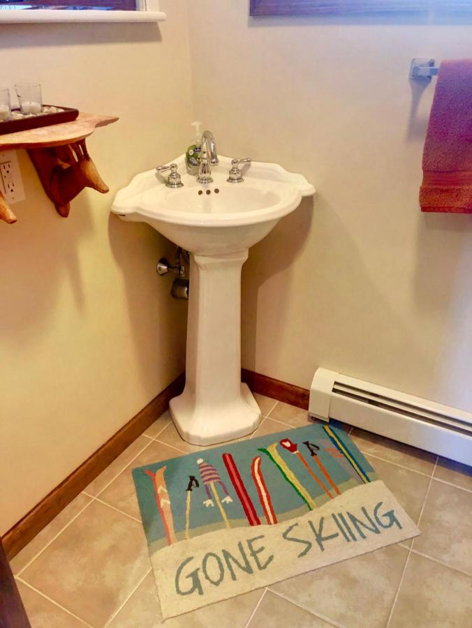 | H8 Gorgeous Stone Hill Townhome in the heart of Bretton Woods Great views huge kitchen fireplace