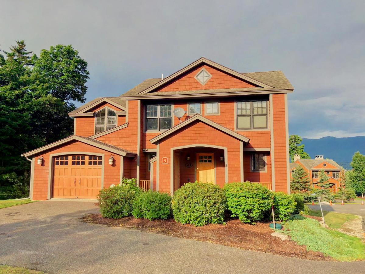 | P5 Ski-in Ski-out rare find Presidential View, single family with garage, pool table, ping pong