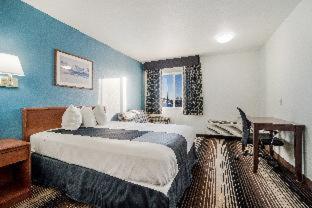 Room #90713124 at Americas Best Value Inn Green River