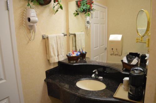 Room #5682029 at Dynasty Suites Redlands