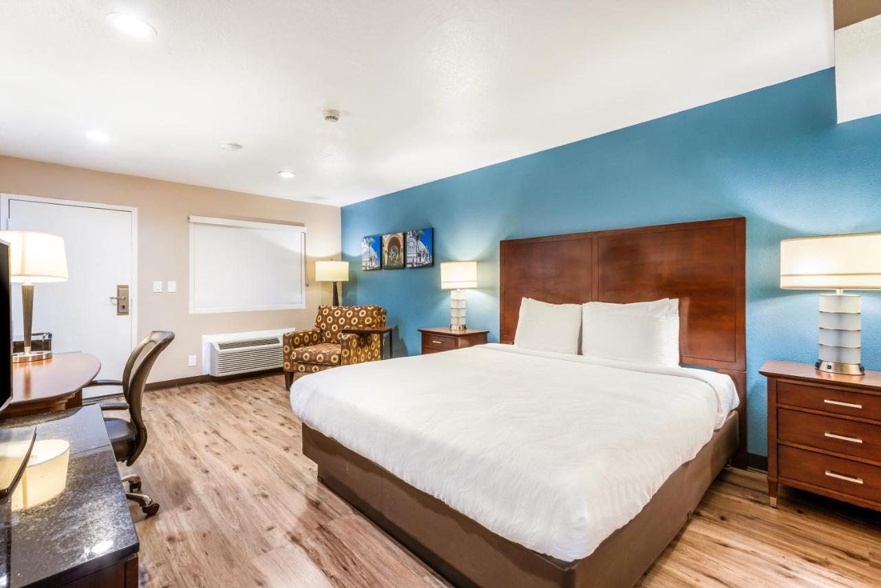 | Hotel Hacienda at Ontario Ranch