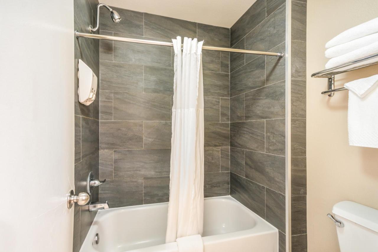 | Hotel Hacienda at Ontario Ranch