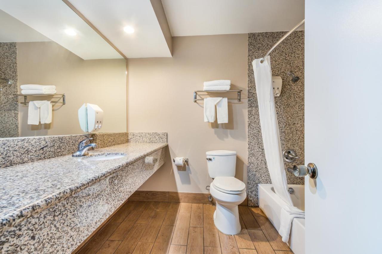 | Hotel Hacienda at Ontario Ranch