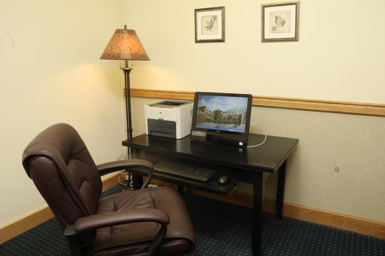  | Sugarloaf Mountain Hotel
