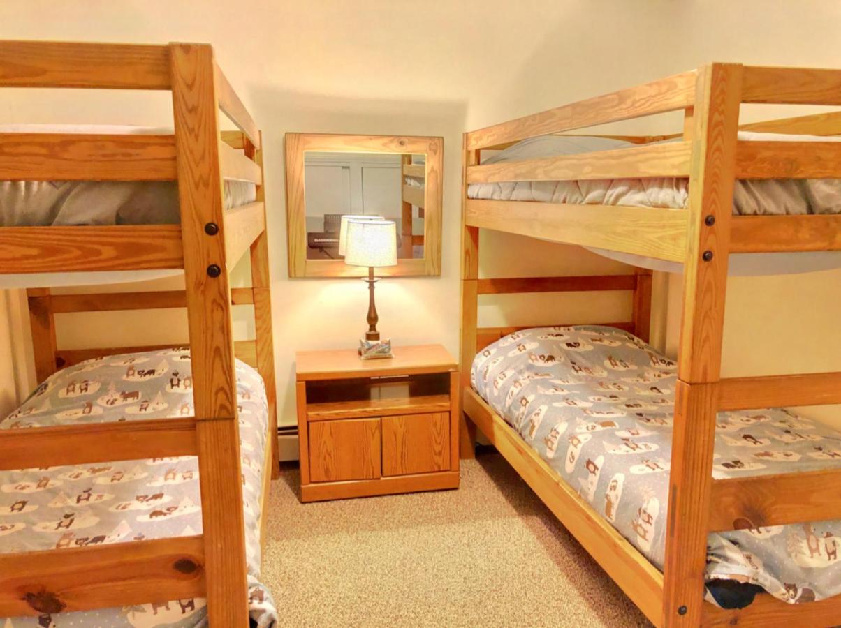 | R1 Renovated Bretton Woods Slopeside townhome in the heart of the White Mountains