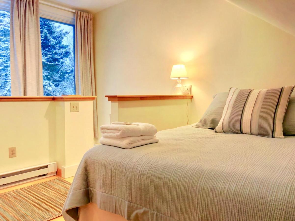 | R1 Renovated Bretton Woods Slopeside townhome in the heart of the White Mountains