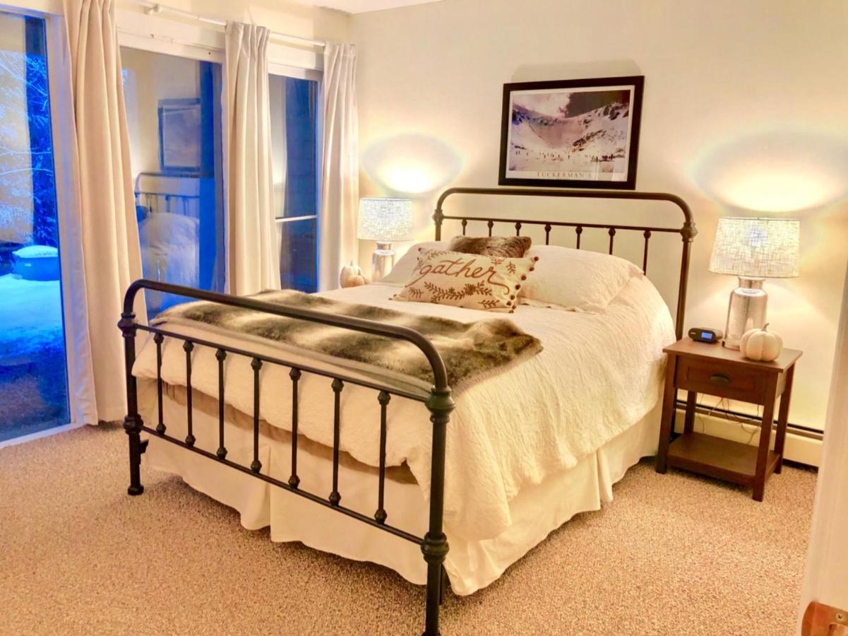 | R1 Renovated Bretton Woods Slopeside townhome in the heart of the White Mountains
