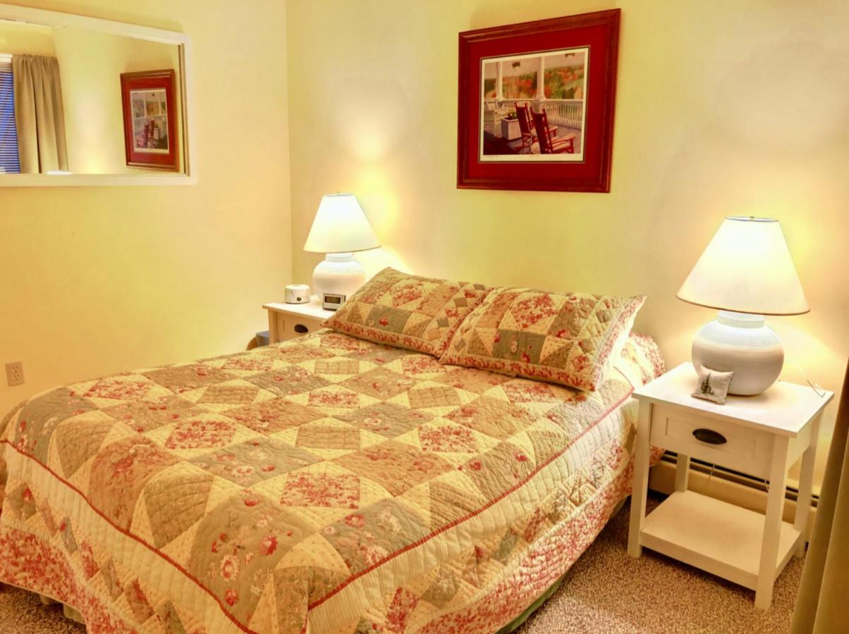  | R1 Renovated Bretton Woods Slopeside townhome in the heart of the White Mountains