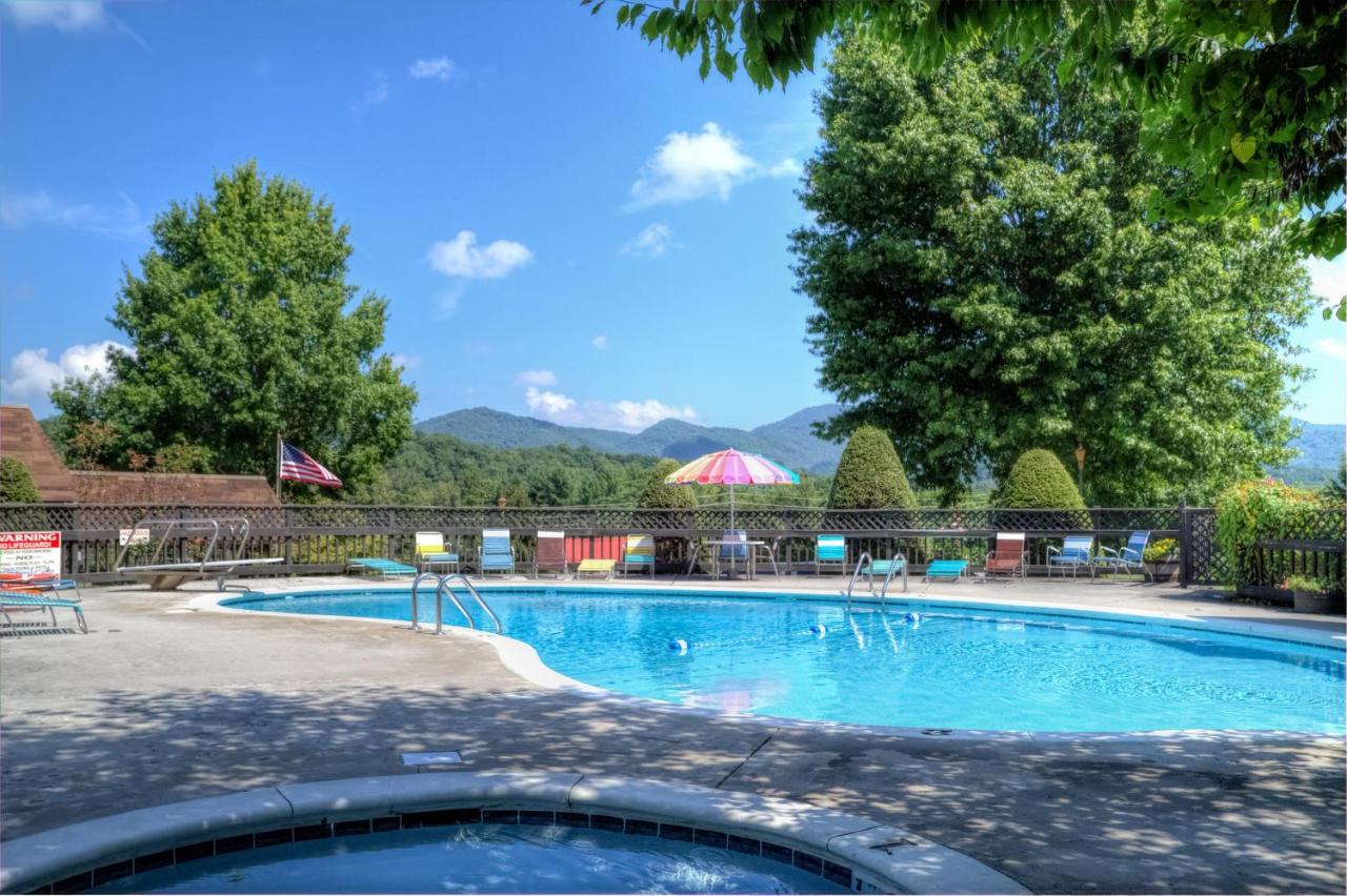 | Highland Manor Inn