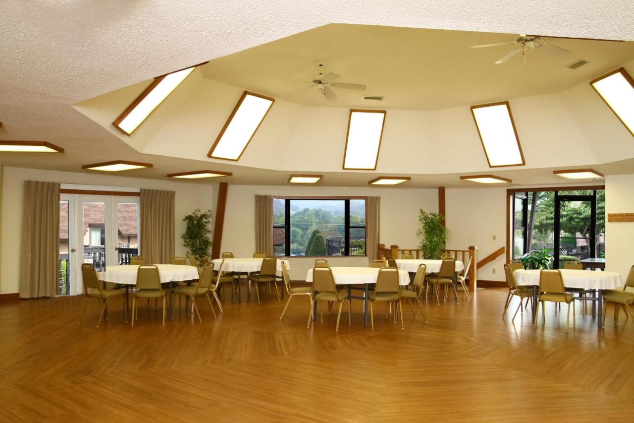 | Highland Manor Inn