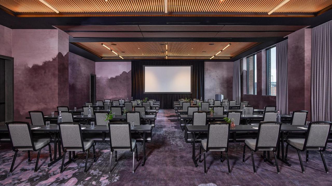 | The Rally Hotel