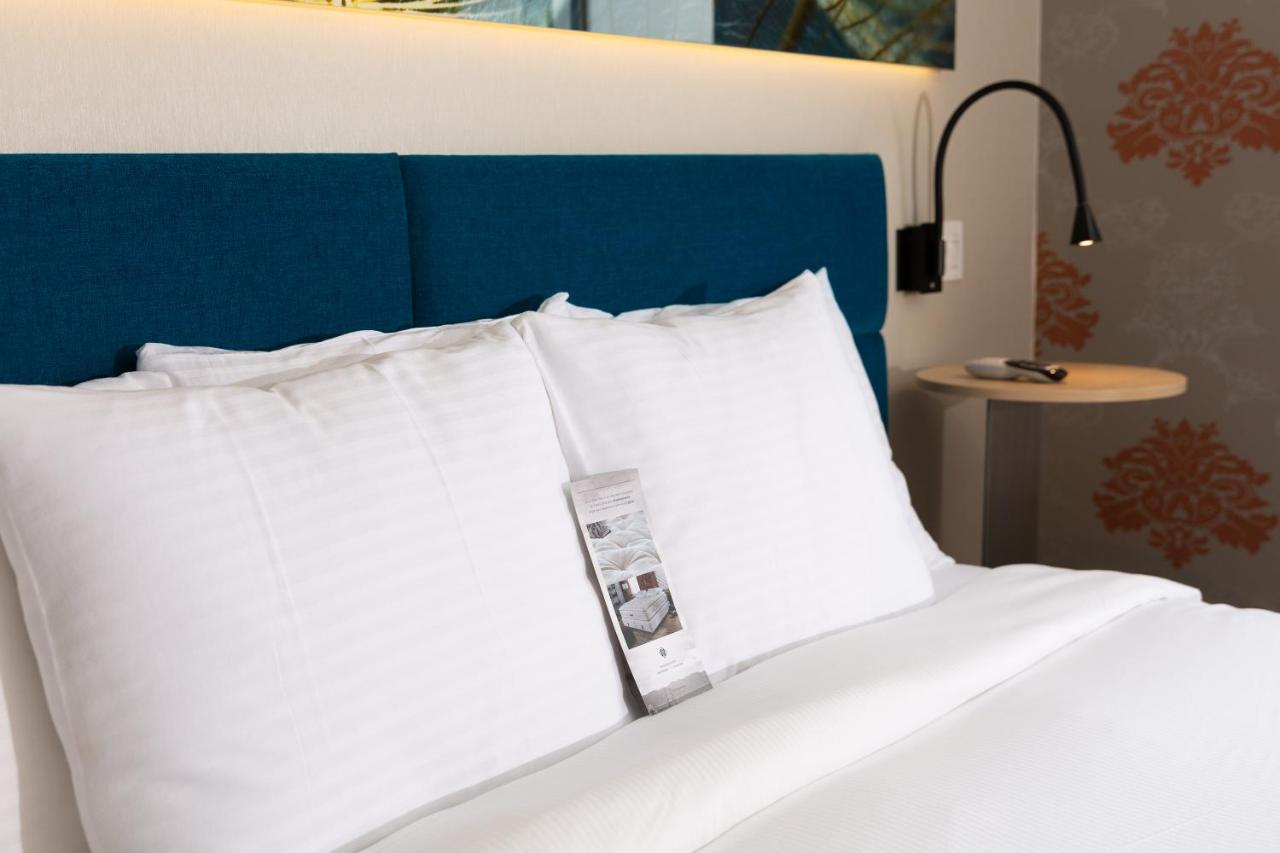 Deluxe King Room at Hotel Le Jolie