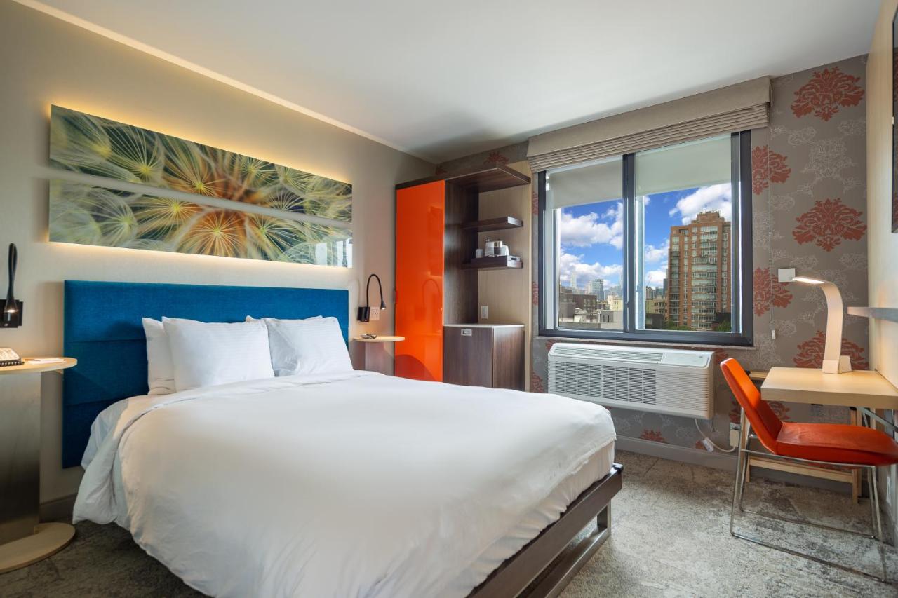 Standard Queen Room at Hotel Le Jolie