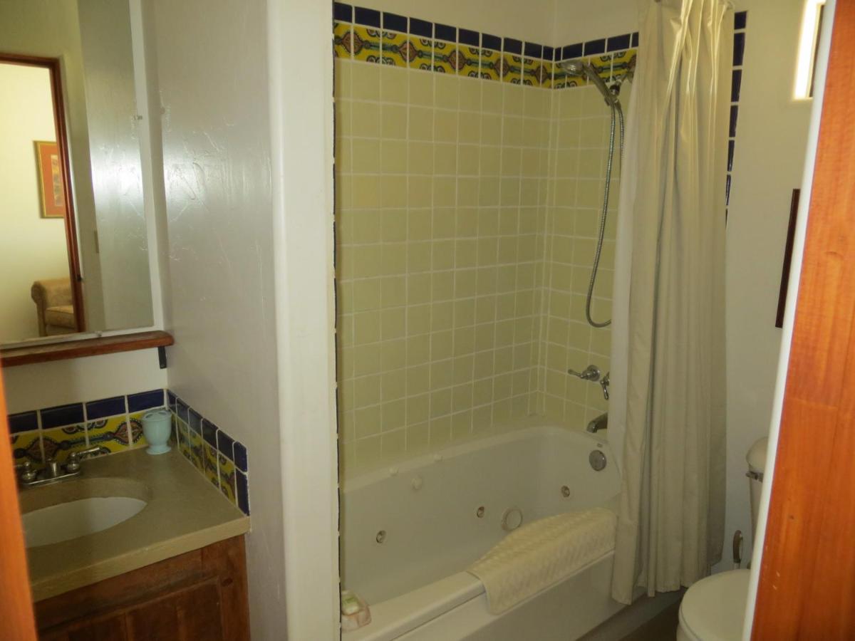 | Rancho Milagro Bed & Breakfast