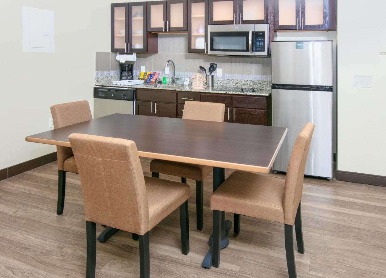 One-Bedroom Queen Suite -Non-Smoking at Staybridge Suites Plano - Richardson Area by IHG