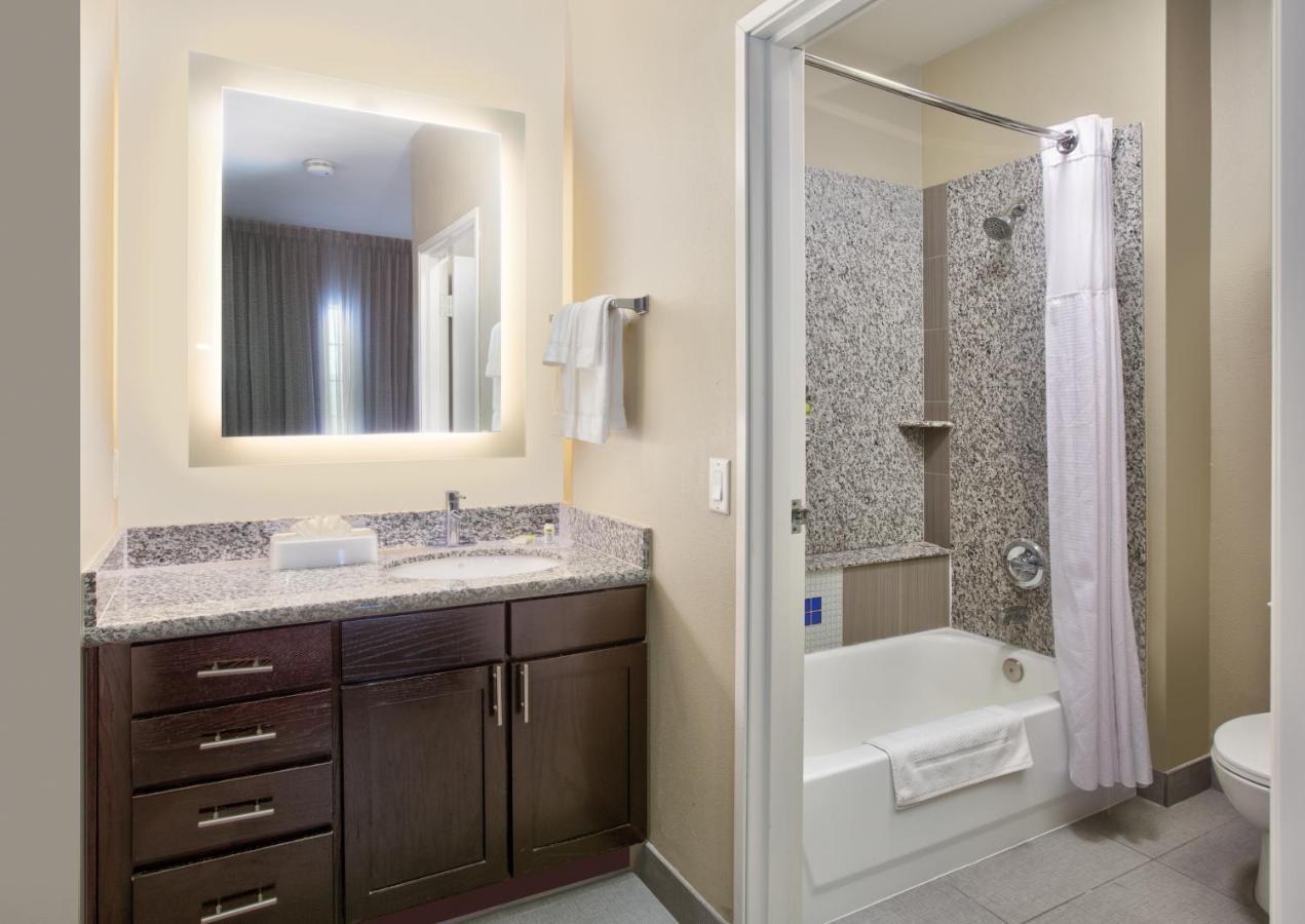One-Bedroom Queen Suite -Non-Smoking at Staybridge Suites Plano - Richardson Area by IHG