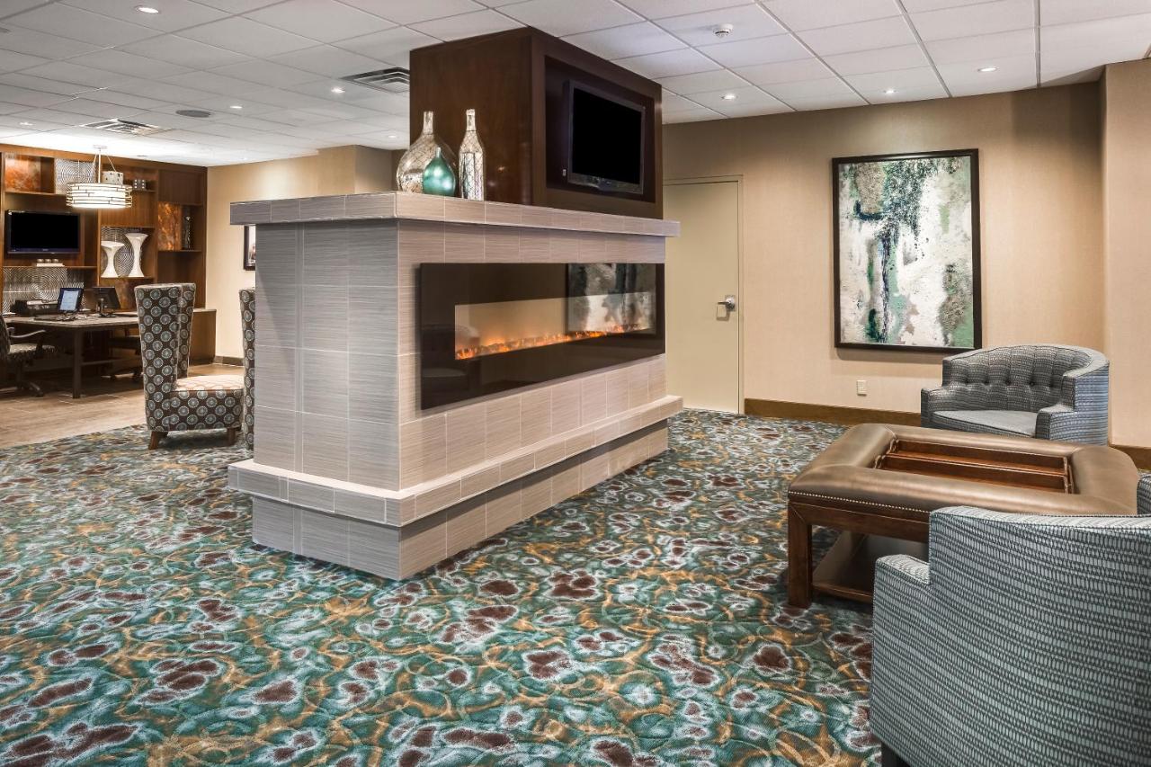 | Holiday Inn Rock Island-Quad Cities, an IHG Hotel