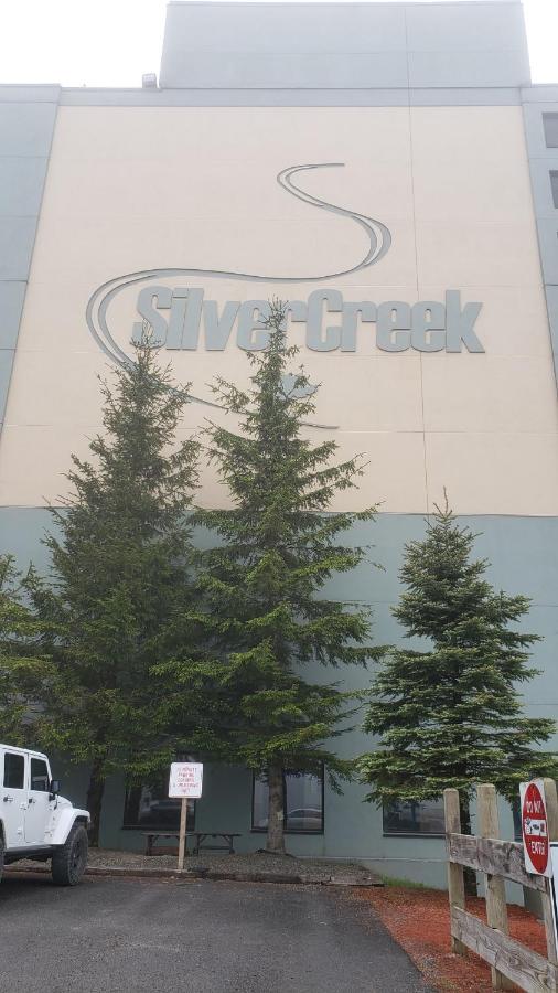 | Silver Creek Unit 5404, Ski in-out, Pool Hot Tub
