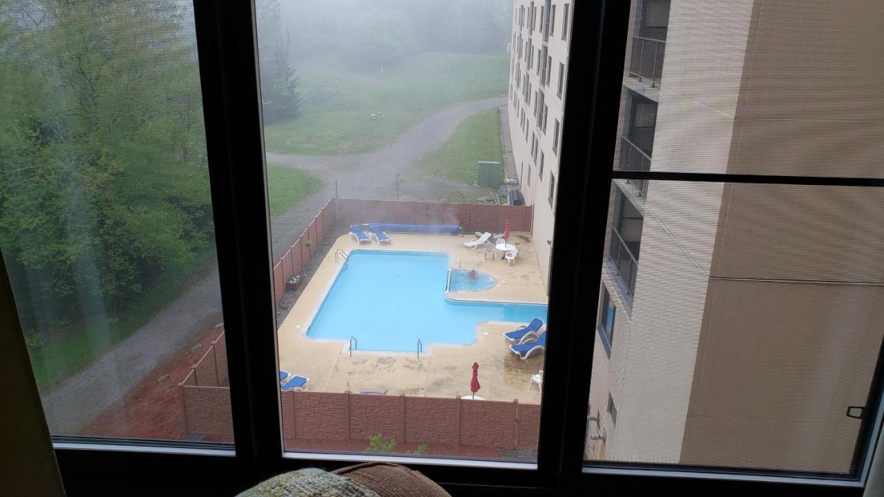 | Silver Creek Unit 5404, Ski in-out, Pool Hot Tub