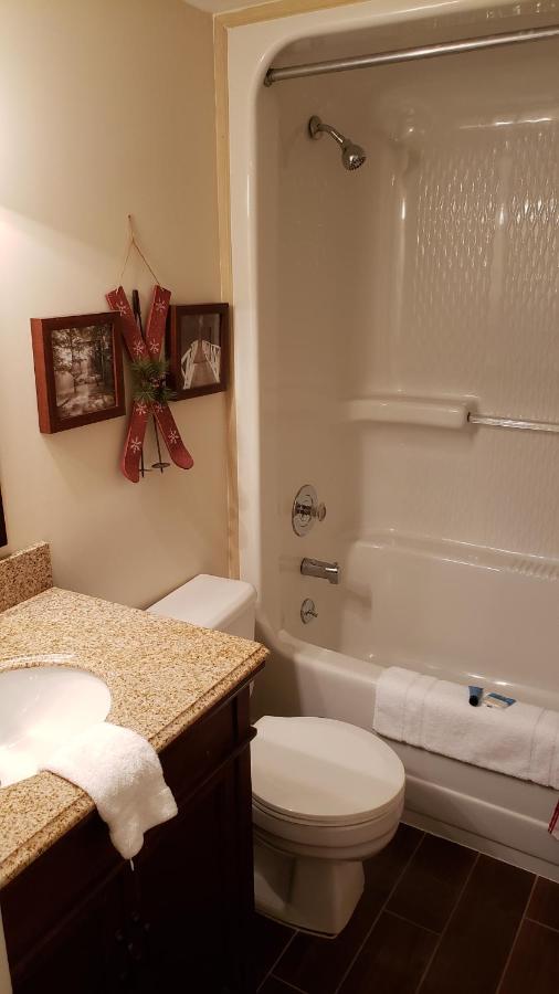 | Silver Creek Unit 5404, Ski in-out, Pool Hot Tub
