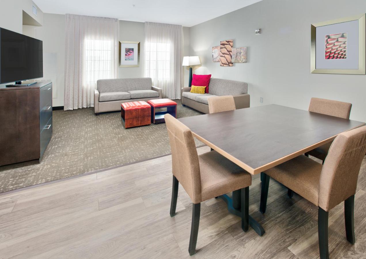 One-Bedroom Queen Suite -Non-Smoking at Staybridge Suites Plano - Richardson Area by IHG