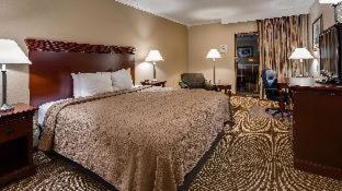 Room #51871352 at Best Western Plus Ahtanum Inn