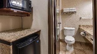 Room #51871352 at Best Western Plus Ahtanum Inn