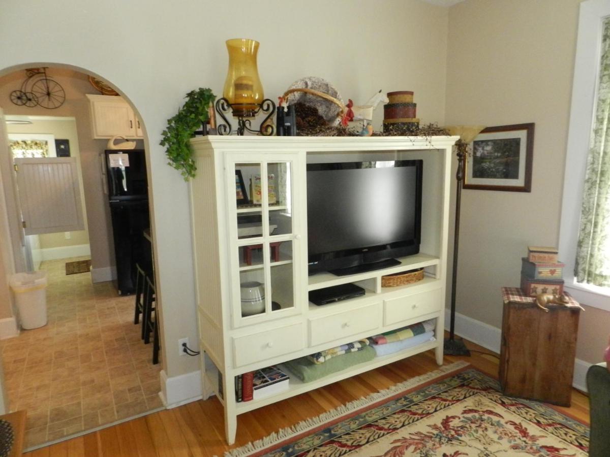 | Helming Guest House