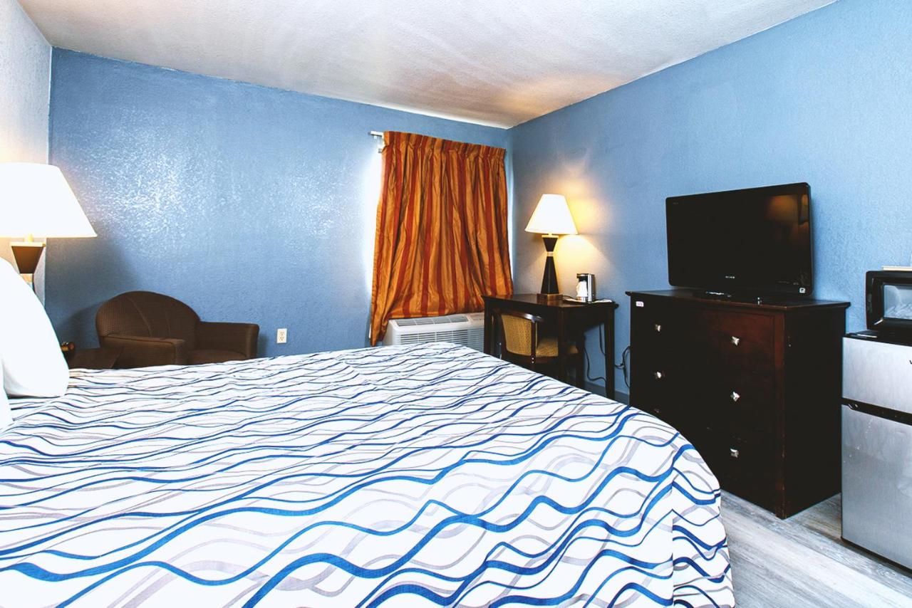  | Coratel Inn & Suites by Jasper Park city - Wichita North
